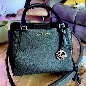 Michael Kors crossbody bag
